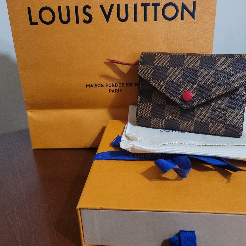 BNIB Louis Vuitton Damier Ebene Victorine with red leather interior